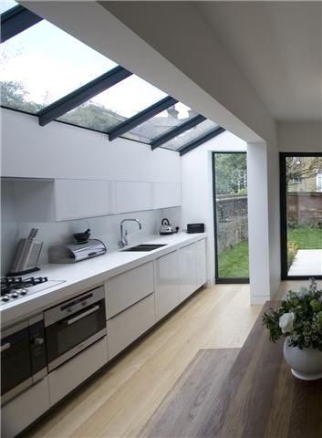 Alex Crabtree on Twitter: "Clever side return #kitchen design extension - light filled cooking lovely! #design decor #Pinterest inspiration https://t.co/TXAVt8uyjh" Kitchen Narrow, Kitchen Long, Dirty Kitchen, Narrow Kitchen, Kitchen Black, House Extension Design, Galley Kitchen, Island Ideas, Kitchen Extension