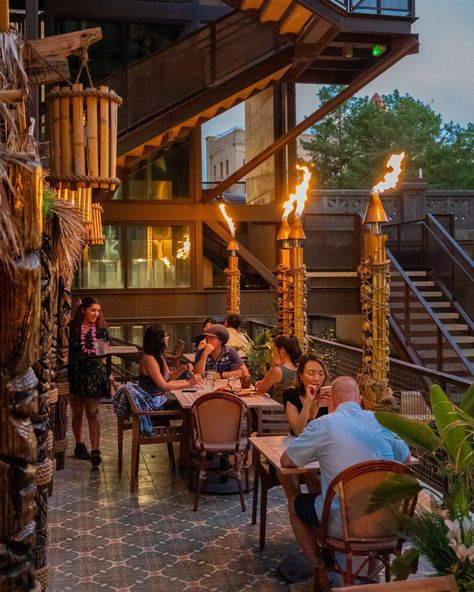 River Walk Patios + Spring = ❤️ - San Antonio River Walk San Antonio River Walk, Visit San Antonio, Art Deco Pearl, Best Italian Restaurants, San Antonio River, Restaurant Patio, Patio Party, Birthday Trip, Dream Trip