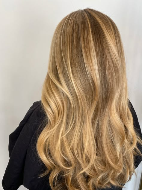 Gold Blonde Hair, Warm Blonde Hair, Summer Blonde Hair, Golden Blonde Hair, Bronde Hair, Hair 2022, Dyed Blonde Hair, Gold Blonde, Warm Blonde