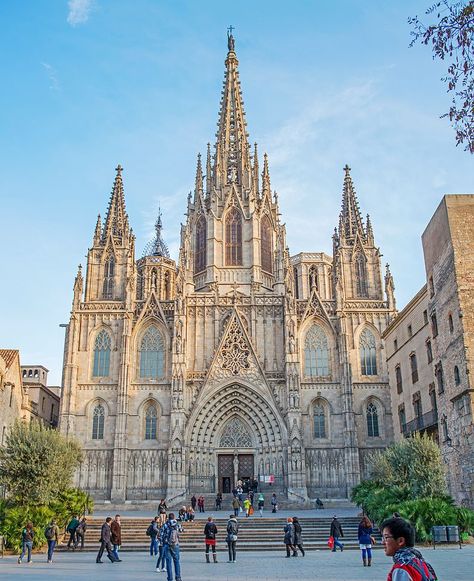 Self Guided Walking Tour of Barcelona’s Gothic Quarter Barcelona Gaudi, Transatlantic Cruise, Barcelona Itinerary, Visit Madrid, Gothic Quarter, Cathedral Architecture, Barcelona City, Amazing Buildings, Barcelona Travel