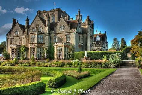 Tortworth Court in Gloucestershire was built between 1848 and 1853 by Lord Ducie. These days it's a hotel and spa complex. Tortworth Court, Mansion Homes, Mansion Exterior, Victorian Mansion, English Manor Houses, Old Mansion, Dream Mansion, Old Mansions, English Manor