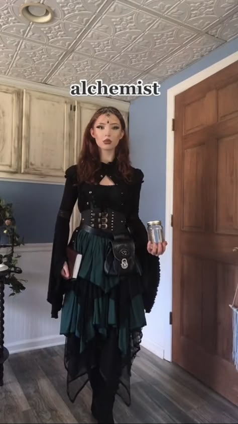 Ren Fair Outfits, Fair Fits, Faire Outfit, Ren Faire Ideas, Ren Faire Outfits, Fair Outfit, Ren Faire Costume, Pirate Outfit, Fair Outfits