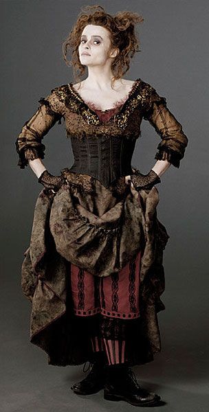 Mrs Lovett. Colleen Atwood is the awesome costume designer. Maybe this should be pinned on my Halloween board? Sweeney Todd Costume, Mrs Lovett, Marla Singer, Colleen Atwood, Mode Steampunk, Hallowen Costume, Diy Kostüm, Helena Bonham, Fleet Street