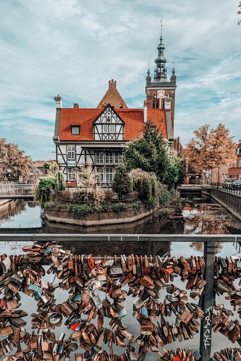 Gdańsk is filled with beautiful instagrammable photo spots. The stunning Millers' Guild House is one of the most popular Gdańsk photo ideas. Poland Culture, Visit Poland, Gdansk Poland, Poland Travel, Krakow Poland, Breathtaking Places, Cities In Europe, Instagrammable Places, Gdansk