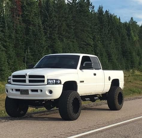 Cummins 3rd Gen Dodge, 2nd Gen Cummins, Cummins Diesel Trucks, Jacked Up Chevy, Dodge Cummins Diesel, Dodge Diesel Trucks, Dodge Diesel, Cummins Trucks, Dodge 2500