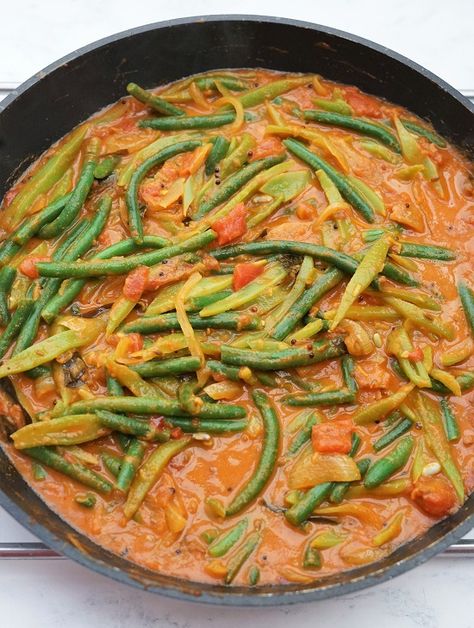 Green Bean, Tomato & Coconut Curry | Recipes | Moorlands Eater Coconut Tomato Curry, Green Beans Curry Indian, Green Bean Curry Recipes, Indian Green Beans Recipe, Green Beans Recipe Indian, Curry Green Beans, Indian Green Beans, Green Bean Curry, Ham And Green Beans