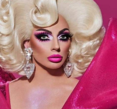 Alyssa Edwards - Pretty in Pink Drag Party, Alyssa Edwards, Drag Make-up, Drag Queen Outfits, Rupaul Drag Race, Drag Looks, Theatre Makeup, Drag Queen Makeup, Bouffant Hair