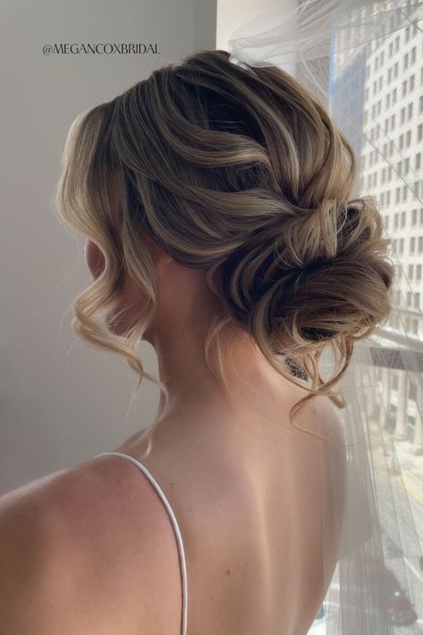 Bun Upstyle Wedding, Bride Hairstyles Romantic, Loose Bun Updo Wedding, Messy Low Bun Bridesmaid Hair, Hair Upstyles Bridesmaid, Romantic Bun Wedding Hair, Beach Bridal Hair Updo, Low Bun Wedding Hair Long Hair, Bridal Updo Messy Bun