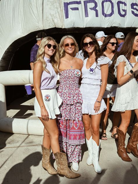 Texas christian university game day outfit inspo Texas Tech Game Day Outfit, Tcu Gameday Outfit, Tcu Gameday, Hockey Game Outfit, Gameday Fits, College Gameday Outfits, Gameday Outfits, College Gameday, Christian University