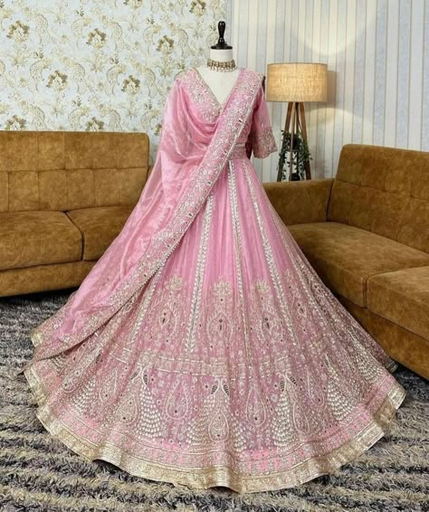 Modest Pink Outfits, Krishna Positive Quotes, Wedding Reception Outfits, Indian Wedding Reception Outfits, Indian Outfits Modern, Pink Bridal Lehenga, Vintage Indian Jewelry, Reception Outfits, Wedding Collage