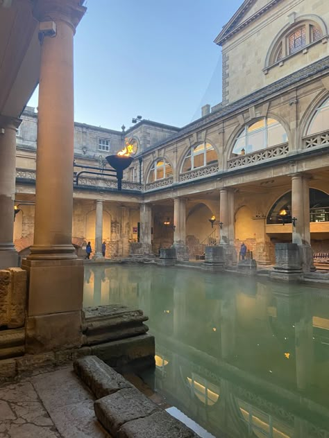 Catherine Morland, Things To Do In Bath, England Itinerary, 24 Aesthetic, England Aesthetic, Places In England, London Dreams, Weekend Break, Bath Uk