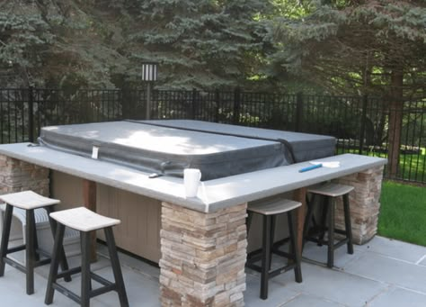 Hot Tub Deck Ideas, Whirlpool Deck, Hot Tub Bar, Spa Landscaping, Hot Tub Area, Hot Tub Landscaping, Hot Tub Designs, Tub Deck, Hot Tub Patio