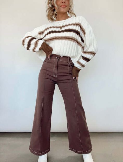 Wondering what to wear with brown pants female? Check this post for chic and cute brown pants outfit ideas to help you create perfect outfits with brown pants this year! Brown Pants Outfit Ideas, Surfergirl Style, Brown Pants Outfit, Pants Outfit Ideas, Chique Outfit, Looks Pinterest, Cute Modest Outfits, Fall Inspiration, Cute Winter Outfits