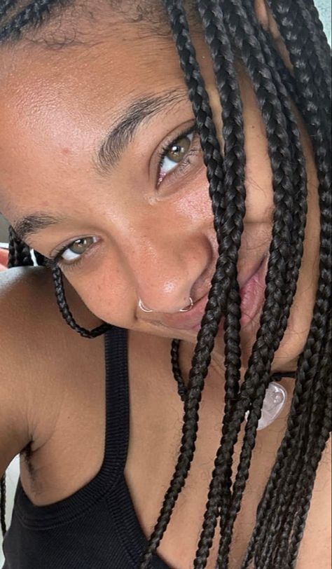 Willow Smith Aesthetic, Smith Aesthetic, Willow Smith, Clear Glowing Skin, Black Person, Simple Pictures, Beauty Inside, Celebrity Look, I Love Girls