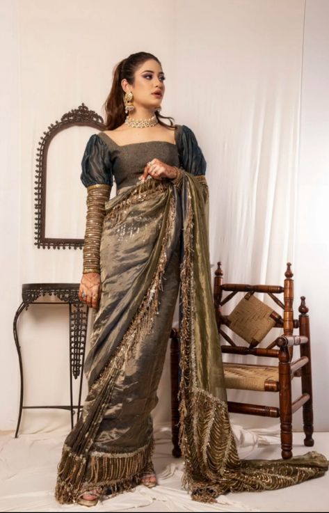 Shahtaj Khan, Tissue Lehenga, Velvet Saree, Saree Wearing Styles, Simple Saree Designs, Latest Blouse Designs Pattern, Dresses Traditional, Traditional Blouse Designs, Fashionable Saree Blouse Designs