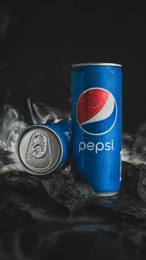 Pepsi Photography, Coca Cola Pictures, Pepsi Vintage, Pepsi Ad, Dibujos Toy Story, Peace Poster, Ad Photography, Color Splash Photography, Food Art Photography