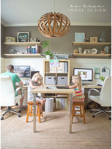 Back to School Tips for Kids' Rooms | Blindster Blog Homework Room, Office Playroom, Family Office, Creative Workspace, Office Crafts, Craft Room Office, Diy Desk, Home Office Space, Office Room