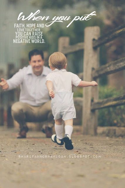 Father Son Pictures, Father Son Photography, Father Son Photos, Father Daughter Photography, Family Picture Poses, Family Photo Pose, Toddler Photography, Fall Family Photos, Family Posing