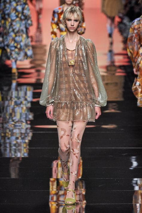 Fendi 2020, Runway Inspiration, 2020 Runway, Resort 2020, 2020 Fashion Trends, 2020 Fashion, Street Style Chic, Runway Collection, Fashion Show Collection