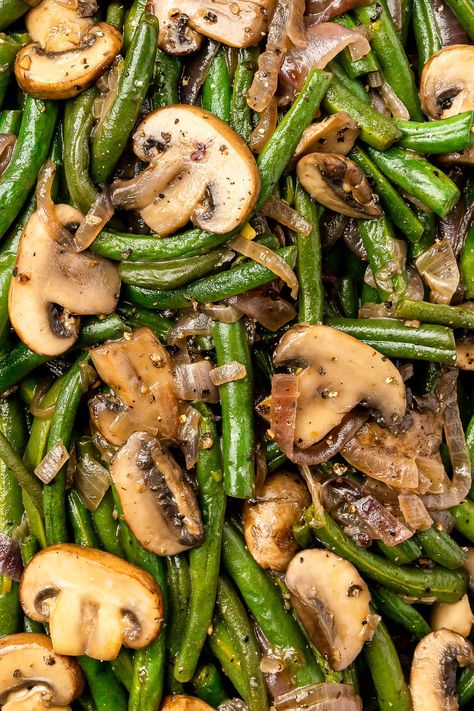 Cooked Green Beans Recipe, Green Bean Ideas Side Dishes, Greenbean Casserole Vegan, Green Bean And Asparagus Recipes, Mushroom Veggie Recipes, Healthy Mushroom Side Dishes, Green Beans Dinner Ideas, Green Bean Keto Recipes, Sauteed Mushrooms And Green Beans