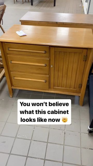 Mary Lindloff on Instagram: "What do you think of this furniture flip? I love how beautiful the @minwaxusa stain looks on the drawers! (#ad) Would you try it yourself?! Here are all the details on the 3-step staining process I followed: 1) Minwax Pre-Stain Wood Conditioner for Oil-Based Stains 2) Minwax Wood Finish Penetrating Stain in Special Walnut (2 coats) 3) Minwax Polycrylic Protective Finish (2 coats) This project took about 4 days to complete, with about 8 hours of active work time. Go grab some Minwax stain for your next (or your FIRST!) furniture makeover! #Minwax #KeeponFinishing #FinishedwithMinwax #furnitureflip #furnituremakeover #furnitureflipping #furnitureflipper #refinishedfurniture" Redoing Wood Furniture, Refinish Veneer Furniture, Upcycling Wooden Furniture, 90s Furniture Makeover, 2 Tone Furniture Ideas, Mid Century Cabinet Makeover, Mexican Pine Furniture Makeover, Furniture Flip Dresser, Paint And Stain Combinations Furniture