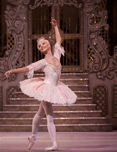 Sugarplum Fairy Aesthetic, Sugar Plum Fairy Aesthetic, Sugar Plum Fairy Ballet, Sugar Plum Fairy Costume, Sugar Plum Fairy Nutcracker, Nutcracker Ballet Costumes, Francesca Hayward, Nutcracker Costumes, Sugarplum Fairy