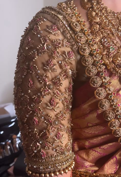 Gold Blouse Designs, Netted Blouse Designs, Latest Bridal Blouse Designs, Latest Blouse Designs Pattern, Cutwork Blouse, Traditional Blouse Designs, Wedding Saree Blouse Designs, New Saree Blouse Designs, Wedding Saree Blouse