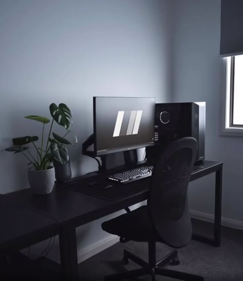 Best Pc Setup, Desk Idea, Setup Pc, Setup Inspiration, Gaming Desk Setup, Dream Desk, Computer Desk Setup, Home Studio Setup, Setup Gamer