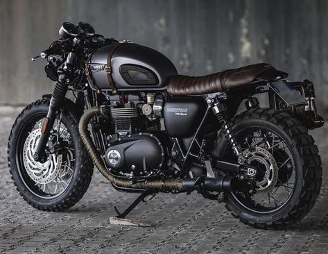 Triumph Bonneville Custom, Adventure Bike Motorcycles, Bike Motorcycles, Custom Bikes Cafe Racers, Triumph Street Twin, Triumph Cafe Racer, Triumph Bikes, Build A Bike, Мотоциклы Cafe Racers