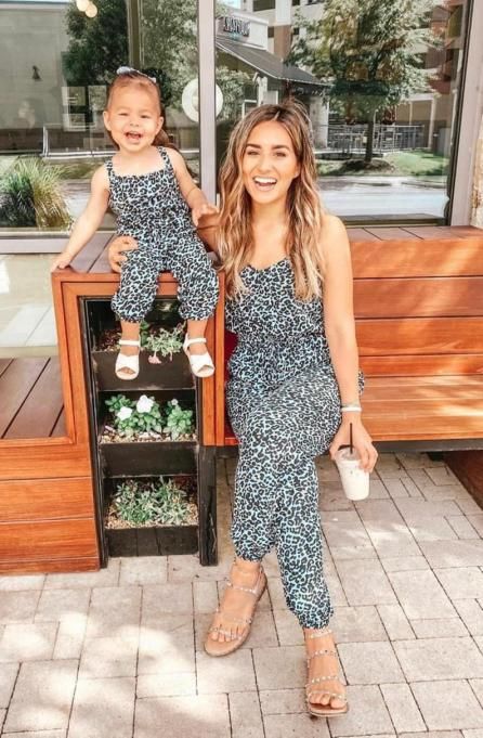 Matching Outfits With Daughter, Mother Daughter Fashion Matching Outfits, Matching Mommy Daughter Outfits, Matching Mommy Daughter, Outfits Mom, Mom Daughter Outfits, Animal Print Jumpsuit, Mommy Daughter Outfits, Daughter Dress