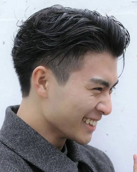 Korean hairstyles for men short 18 ideas: An exhaustive guide Messy 2 Block Haircut, Korean Hairstyle Men Undercut, Male Undercut Hairstyles, Teen Haircuts Boys, Hairstyles For Asian Men, Brunette Haircuts, Korean Haircut Men, Korean Hairstyles For Men, Men With Short Hair