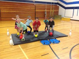 This week my students played Pinball and Sink the Ship.  Both games are a great way to practice rolling a ball, catching, throwing and teamw... Winter Gym Games, Sink The Ship, Pe Games Elementary, Gym Games For Kids, Crossfit Kids, Elementary Physical Education, Elementary Pe, Physical Education Lessons, Pe Activities