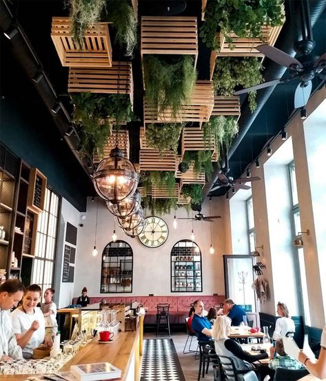 17 Unique Ceiling Design Ideas for Interior Design - Unika Vaev Rustic Restaurant Interior Design, Unique Ceiling Ideas, Rustic Restaurant Interior, Restaurant Ceiling, Modern Restaurant Design, Bar Ceilings, Interior Ceiling Design, Rustic Restaurant, Modern Restaurant