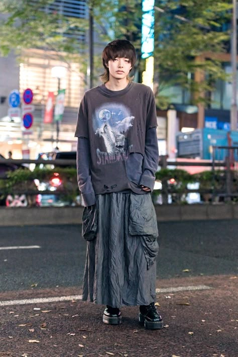 Tokyo Fashion Week Street Styles, Nya Smith, Sammy Winchester, Estilo Harajuku, Doc Martens Outfit, Tokyo Fashion Week, Fashion Week Spring 2020, Tokyo Street Fashion, 일본 패션