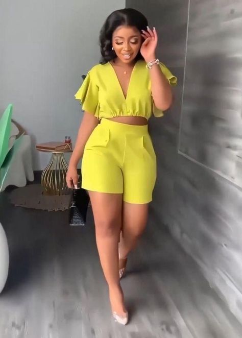 Shorts Crop Top, Two Piece Shorts, Set Video, Ruffles Top, Two Piece Shorts Set, 2piece Outfits, Crop Top Set, Butterfly Sleeve, Classy Dress Outfits