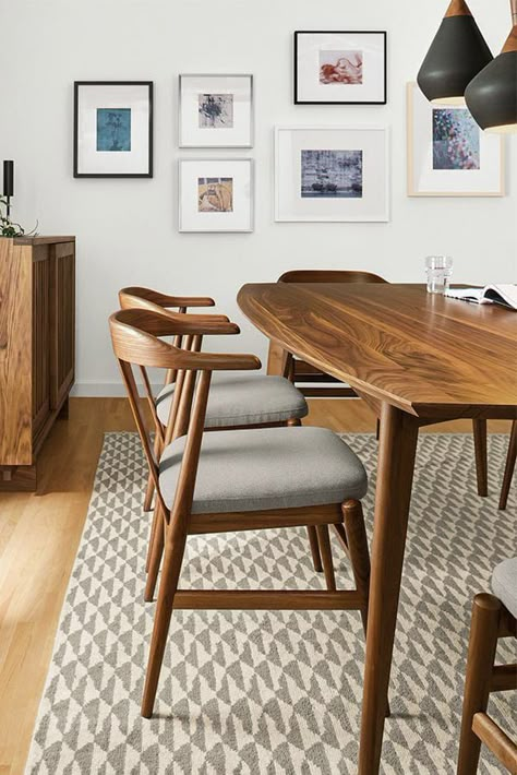 Modern Wood Dining Chair, Mid Century Dining Room, Kursi Bar, Dinning Room Design, Fabric Chair, Casa Vintage, Dining Table Design, Dining Room Inspiration, Room Board