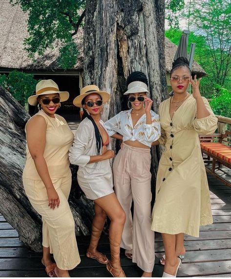 African Safari Outfit Black Women, Safari Outfits Black Women, African Vacation Outfit, Safari Outfit Women Africa Style, Kaiden Aesthetic, Safari Outfit Women Africa, Cute Brunch Outfits Black Women, Safari Adventure Outfit, Trips Outfits