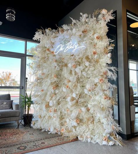 Champagne Wedding Backdrop, Flower Photo Backdrop, Moody Neutral, Hanging Florals, Foto Booth, Nikah Decor, Peonies White, Dried Palm Leaves, Champagne Wall