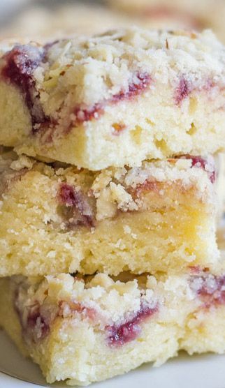 Raspberry Cookie Bars Recipes, Raspberry Cookie Bars, Raspberry And Almond Cake, Raspberry Crumb Bars, Almond Desserts, Crumb Bars, Raspberry Desserts, Raspberry Almond, Raspberry Recipes