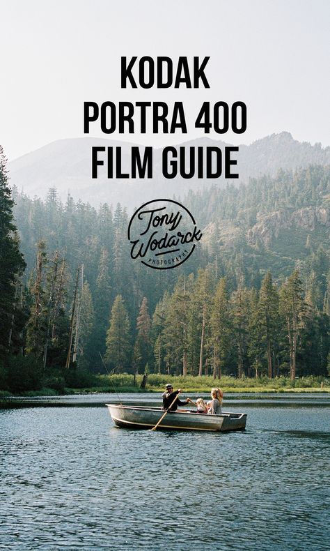 Family rowing on a boat in the middle of the lake with big pine trees and mountains in the background. 120 Mm Film Photography, Portra 400 Film Photography, Film Simulation Fuji, 35 Mm Photography, 35 Mm Film Photography, Portra 400 35mm, Portra 400 Film, Film Reference, Medium Format Photography