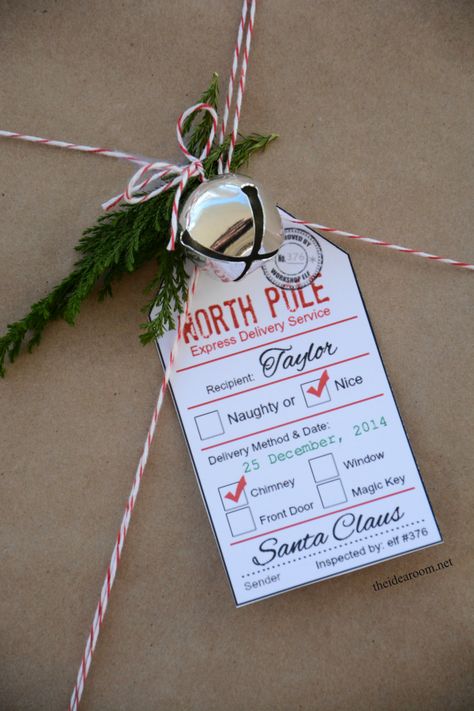 Christmas | Sharing some adorable and FREE Santa Gift Tag Printables for those Christmas gifts straight from Santa and the North Pole. Free Santa Gift Tags, Unique Christmas Gift Tags, Santa Christmas Tags, Santa Gift Tags Printable, Santa Gift Tag, Holiday Decor Diy, Christmas Gift Wrapping Ideas, Santa Gift Tags, Christmas Gift Packaging