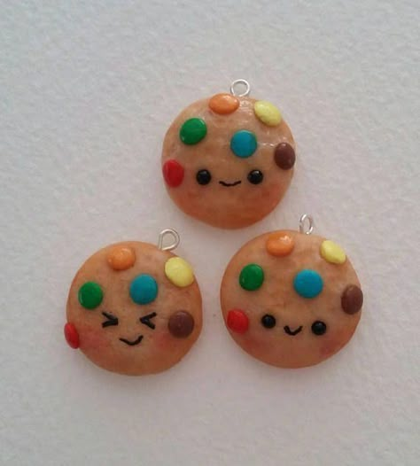 Clay Date, Fimo Kawaii, Rainbow Cookie, Easy Clay Sculptures, Polymer Clay Kawaii, Clay Keychain, Clay Magnets, Polymer Clay Flower Jewelry, Clay Diy Projects