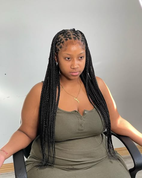 Fulani Braids Plus Size, Stitch Braids With Box Braids, Cross Stitch Hairstyles, Fulani Braids Criss Cross, Fulani Braids With Rubber Bands, Stitch Fulani Braids, Rubber Band Fulani Braids, Criss Cross Locs, Criss Cross Fulani Braids