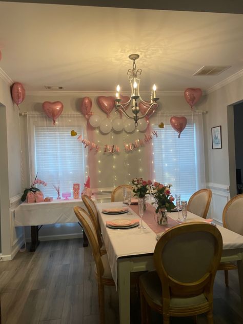 Pretty Birthday Ideas Party Aesthetic Pink, Friends Party Aesthetic, Birthday Setup, Pink Birthday Decorations, 14th Birthday Party Ideas, 15th Birthday Party Ideas, Sweet Sixteen Birthday Party Ideas, 17th Birthday Ideas, Girly Birthday Party