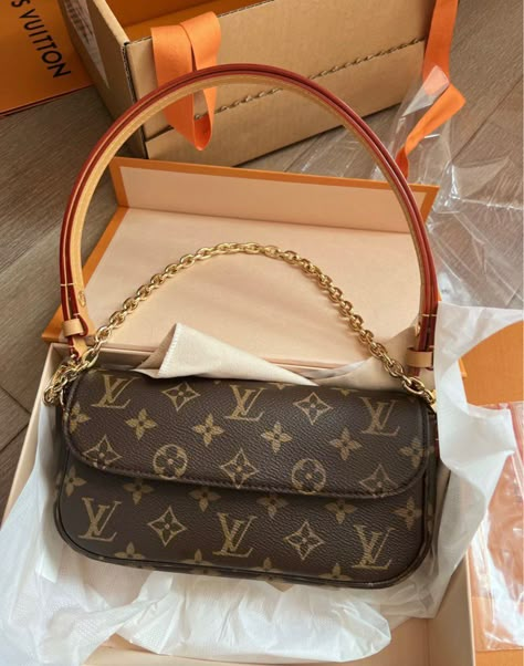 Lv Shoulder Bag, Louis Bag, Luxury Lifestyle Girly, My Style Bags, Girly Bags, Cute Lazy Outfits, Satin Bags, Girls Handbags, Bags Aesthetic