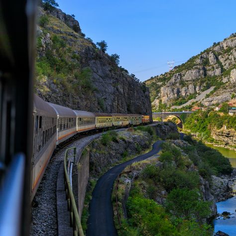 Traveling With Train, Train In Europe Aesthetic, Train Ride Europe, Train Trip Europe, Trains In Europe, Italy Train Aesthetic, Europe Interrailing Route, Europe Train Travel Aesthetic, Train Through Europe