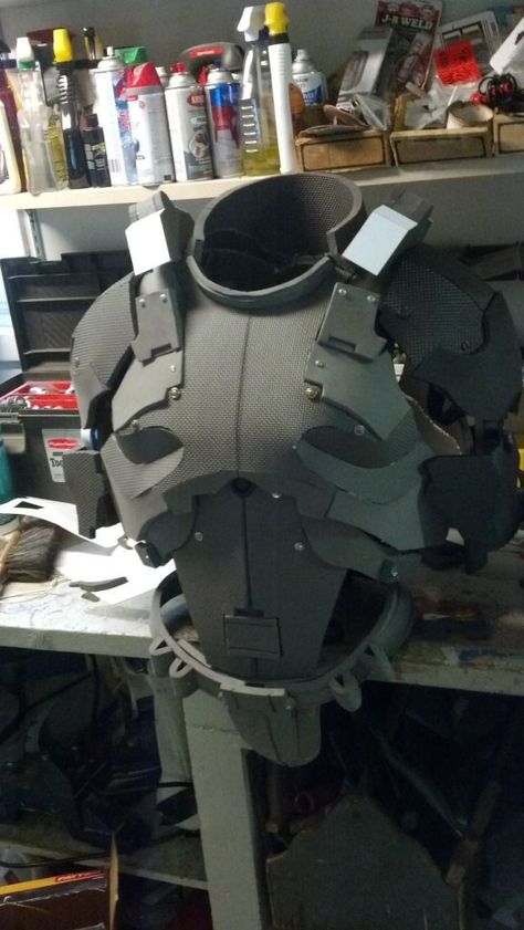 How To Make Foam, Armadura Cosplay, Foam Armor, Diy Cosplay, Cosplay Armor, Arte Cyberpunk, Cosplay Tutorial, Cosplay Diy, Suit Of Armor