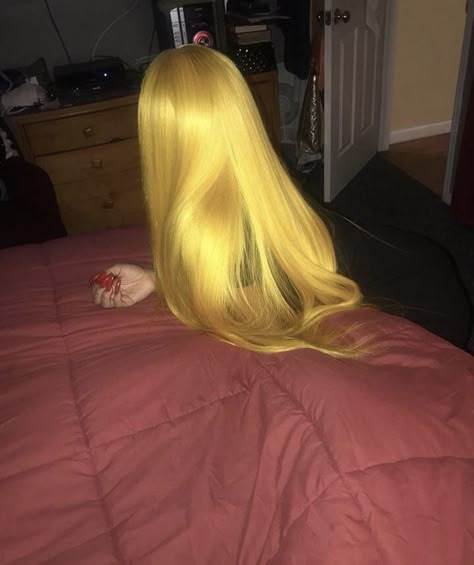 Yellow Blonde, Colored Curly Hair, Pinterest Hair, Trendy Hair Color, Straight Lace Front Wigs, Hair Laid, Yellow Hair, Long Blonde, Colorful Hair