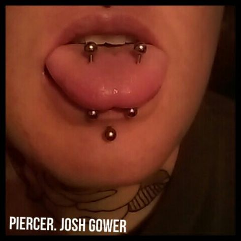 Venom Tounge Piercing, Venom Bites Tongue Piercing, Venom Piercing Tongue, Venom Tongue Piercing, Venom Bites Piercing, Bad Piercings, Piercing Layout, Venom Piercing, Piercing Tongue