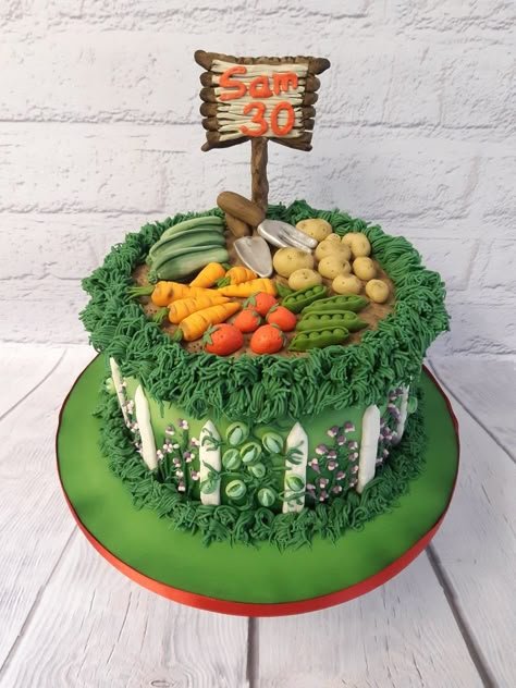 Gardening Cake, Garden Cakes Birthday, Vegetable Cake Design, Garden Cake For Men, Farm Cakes For Men, Farmer Theme Cake, Farming Cakes For Men, Gardening Birthday Cake, Allotment Cake Ideas